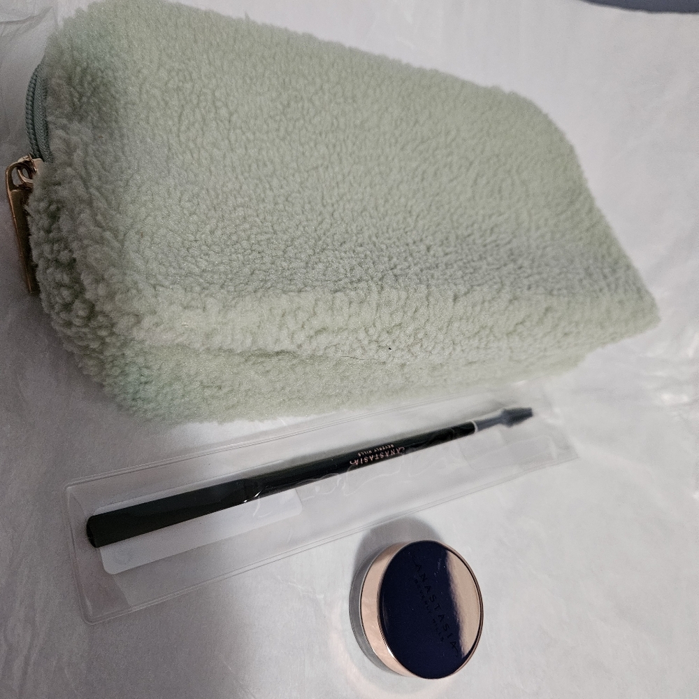 ABH brow freeze mini and full size spoolie